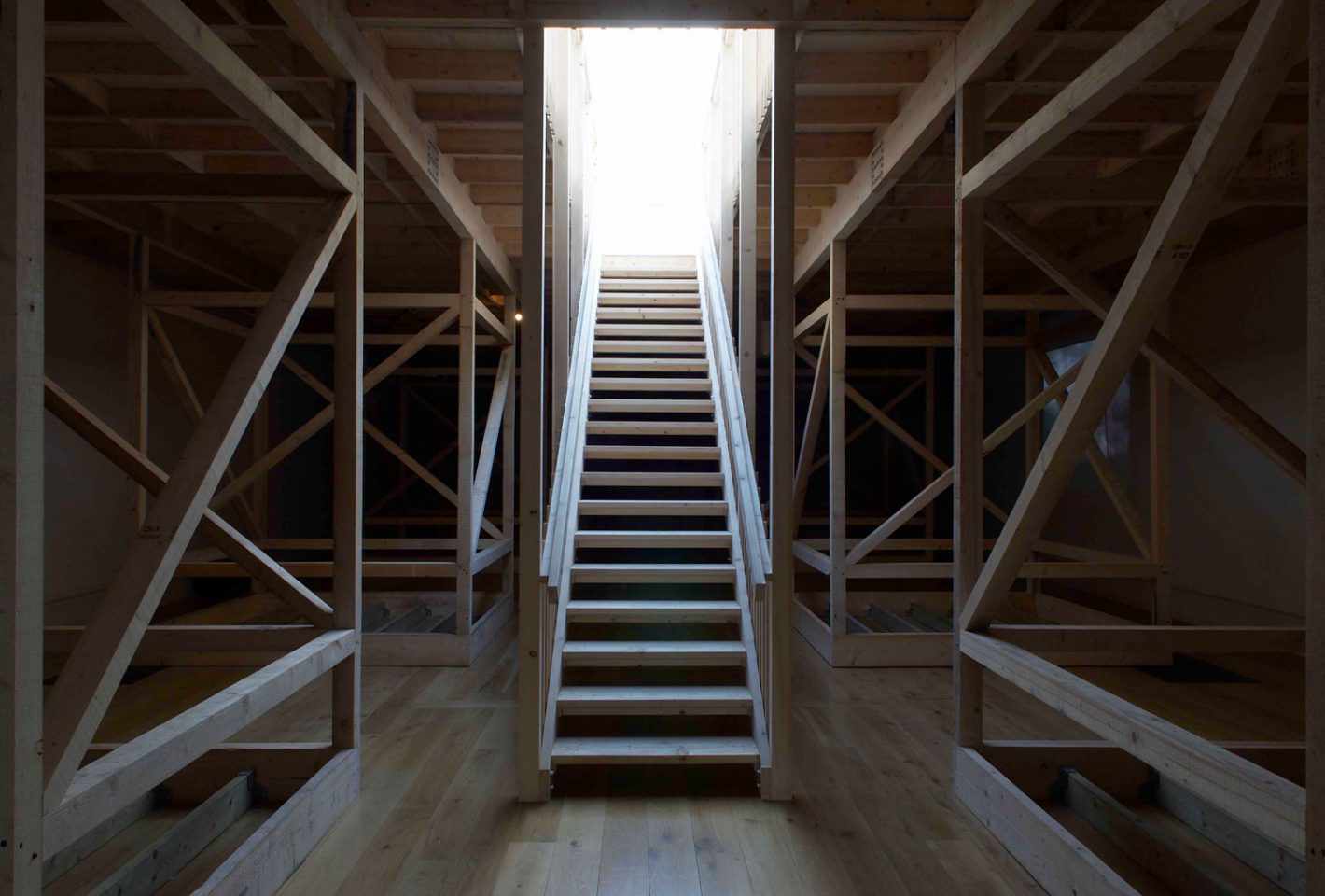 Rivane Neuenschwander: Suspension Point