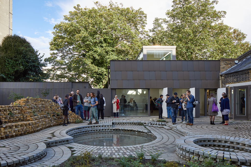 <p>People enjoying the Orozco Garden, 2017 (c) Gabriel Orozco. Photo: Andy Stagg</p>
