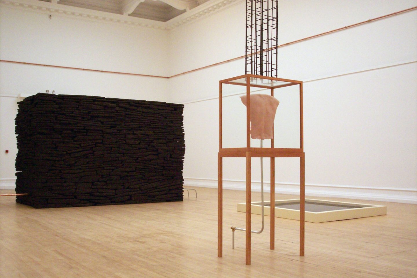 Installation view of Daniel Roth&#8217;s 2006 exhibition The Well.
