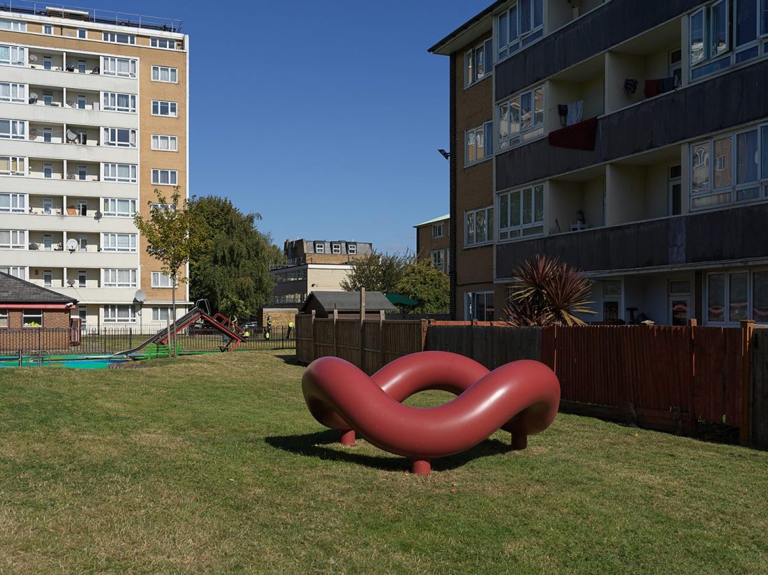 <p>Isamu Noguchi, <em>Play Sculpture,</em> 1975–76. Installation view on Pelican Estate, 2019. Collection of Danh Vo. Photo: Nick Ash</p>
