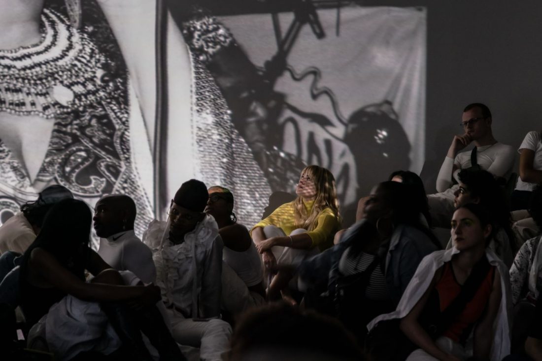 <p>Liz Johnson Artur and Tori Handsley performance in the Clore Studio.<br />
Photo: Sam Nightingale.</p>
