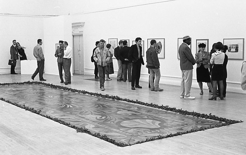 <p>Photograph taken by Phil Polglaze at the South London Art Gallery on 13 May 1993 during the private view of the exhibition <em>Permeations: Light in the Attic</em></p>
