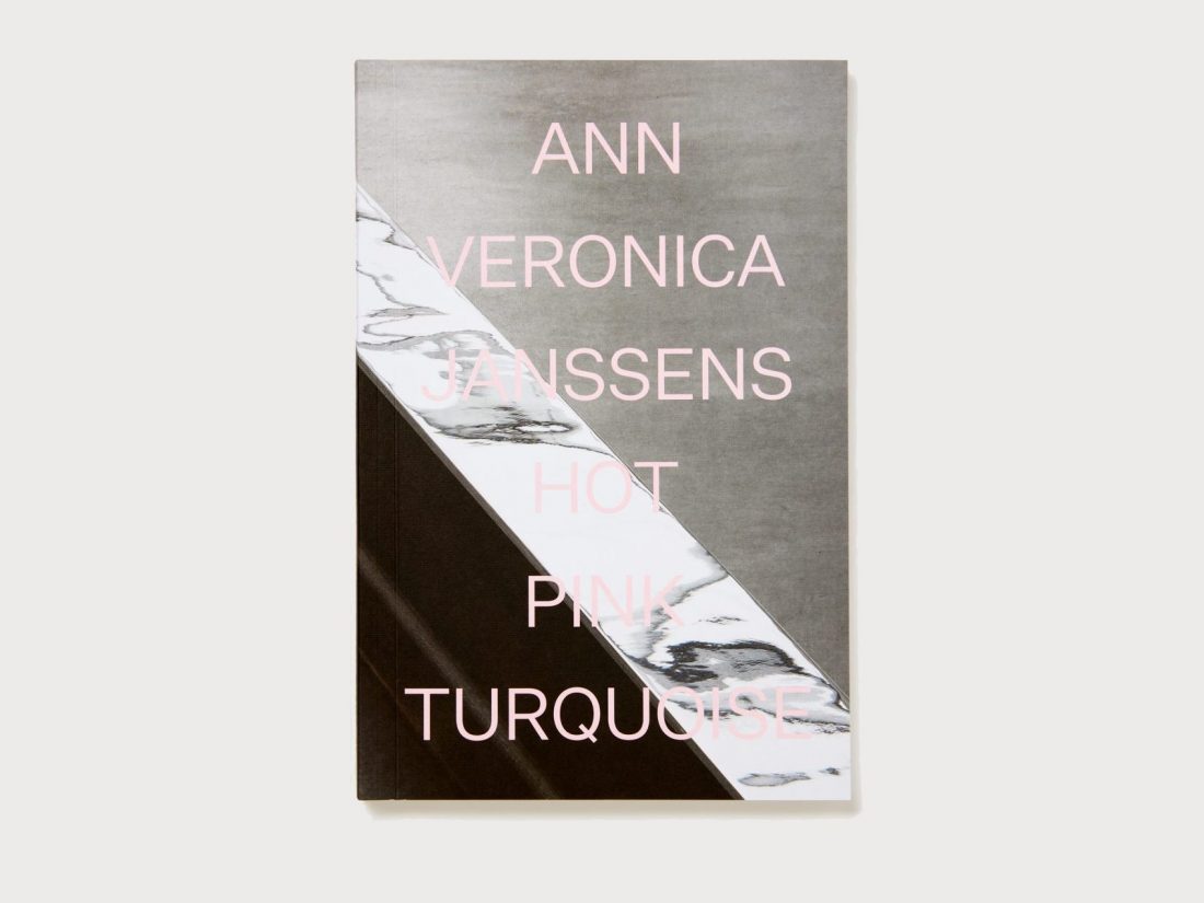 Ann Veronica Janssens : Hot Pink Turquoise