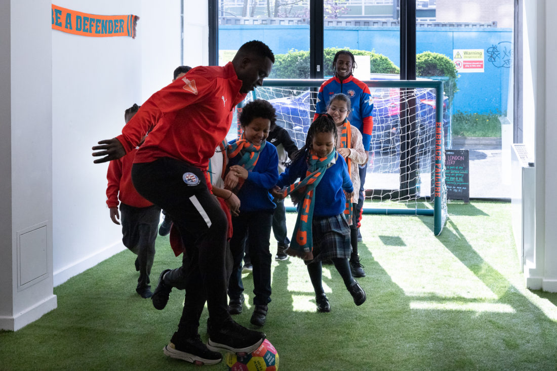 <p>Children taking part in a workshop at Art Block, the SLG’s dedicated education space on Sceaux Gardens estate. Photo: Photo: Lucien Ebongue.</p>
