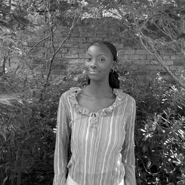  Eireny Akubeze